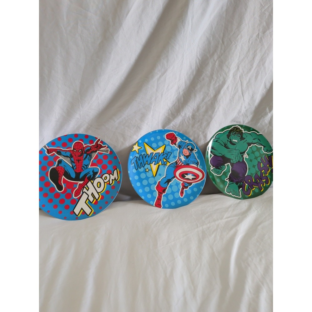 Lot of 3 Superhero plastic plates: Spider Man Captain America Hulk